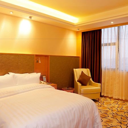 Golden City Hotel Foshan Bagian luar foto