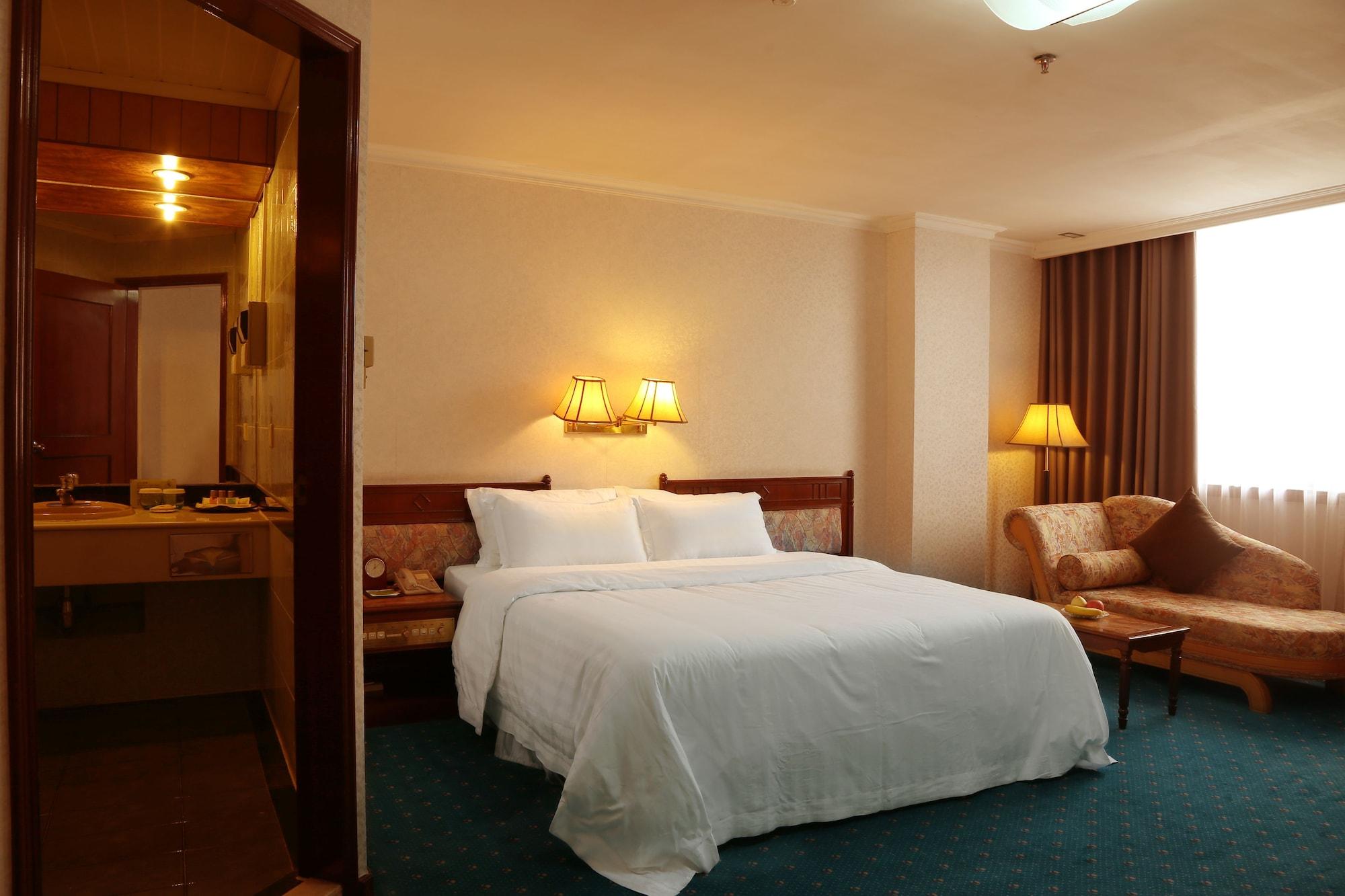 Golden City Hotel Foshan Bagian luar foto