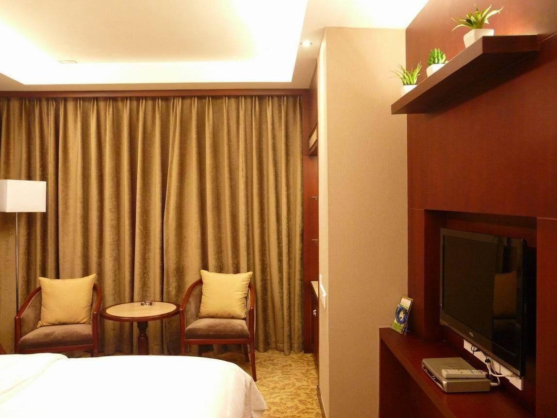 Golden City Hotel Foshan Bagian luar foto