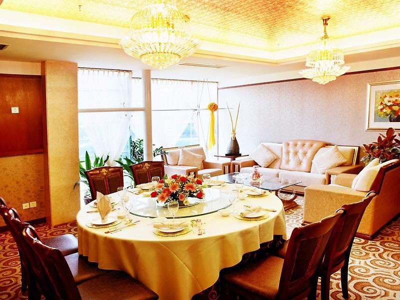 Golden City Hotel Foshan Bagian luar foto